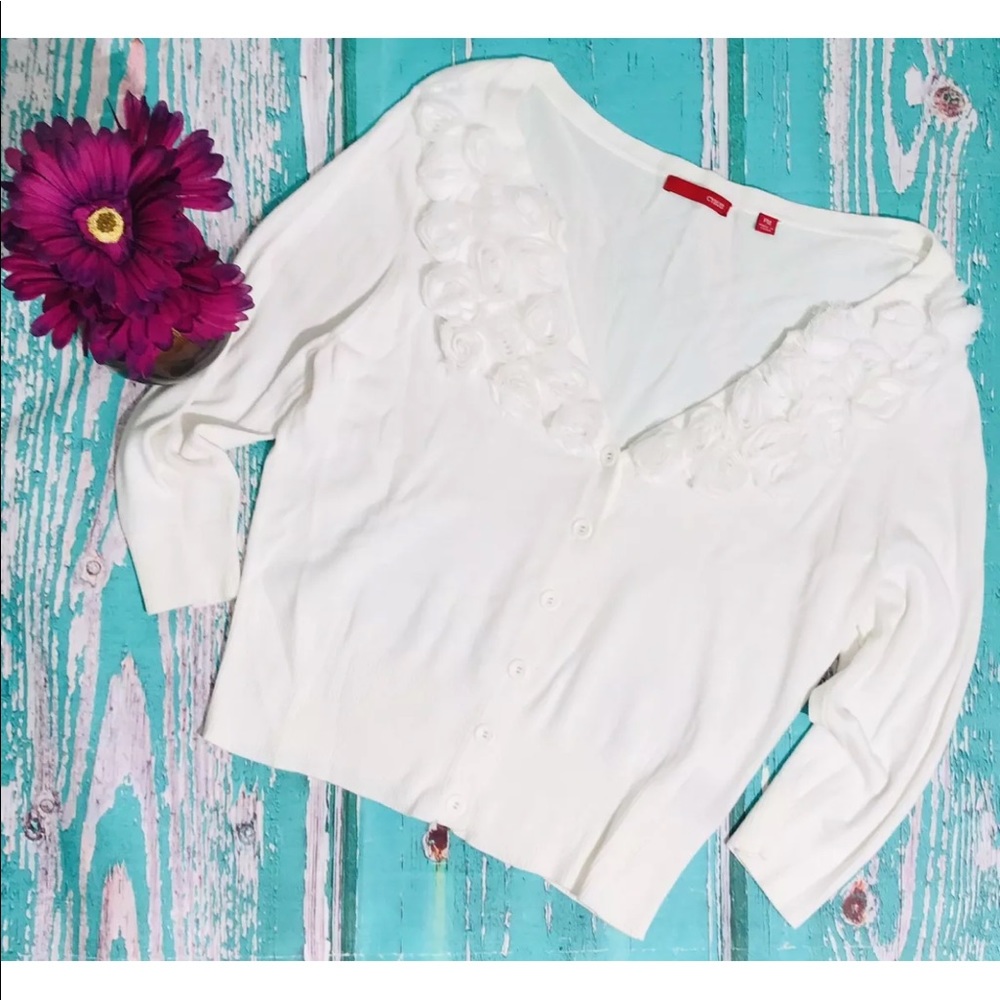 🍭 CYPUS 🍭 Low V-Neck Floral Rose Trim Cardigan